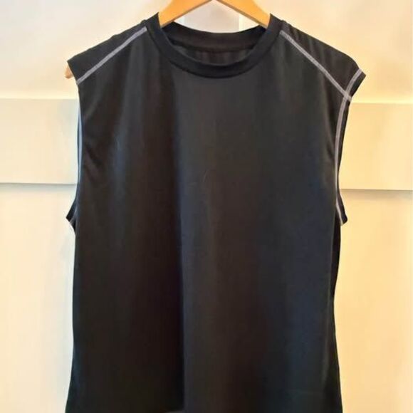 Lot of 6 Men’s Running Athletic Shirts Tanks Nike Under Armour Reebok Size Large - Picture 7 of 9